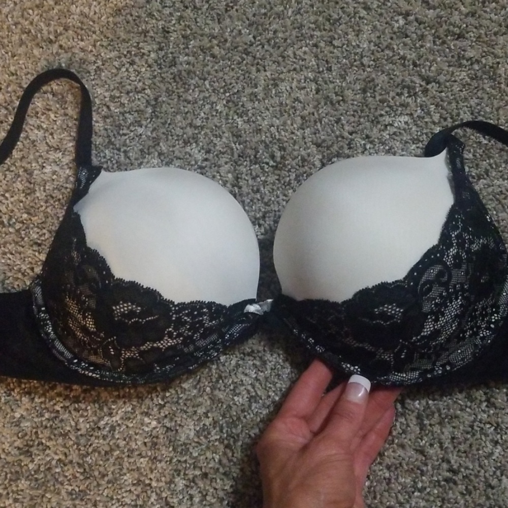 Victoria Secret Dream Angel Plunge 36C padded bra